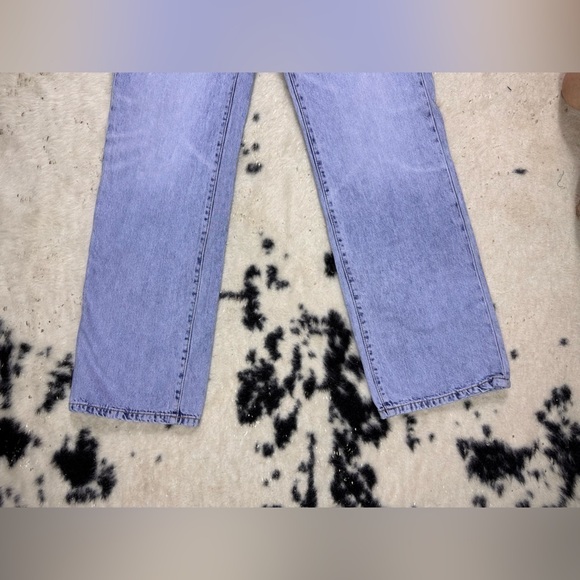 Zenana Women’s High Rise Light Wash Straight Leg Fly Button Cotton Denim Jeans - Picture 5 of 7